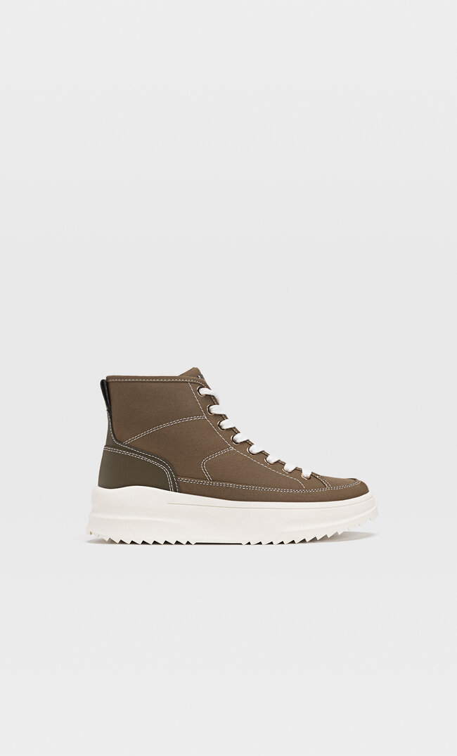 

Stradivarius Hohe Sneaker Aus Stoff Khaki 36