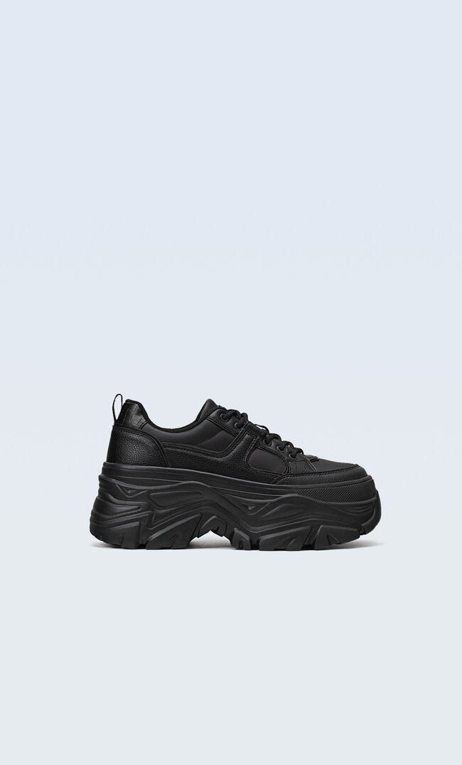 

Stradivarius Xl-Plateau-Sneaker Schwarz 35