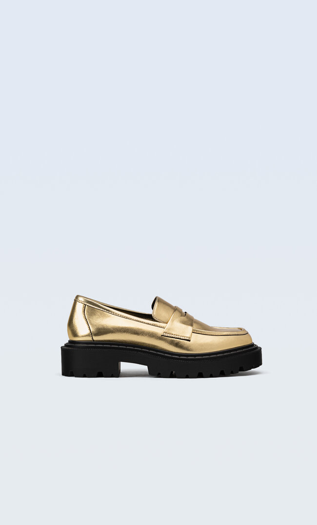 

Stradivarius Mokassins Mit Profilsohle Gold 40