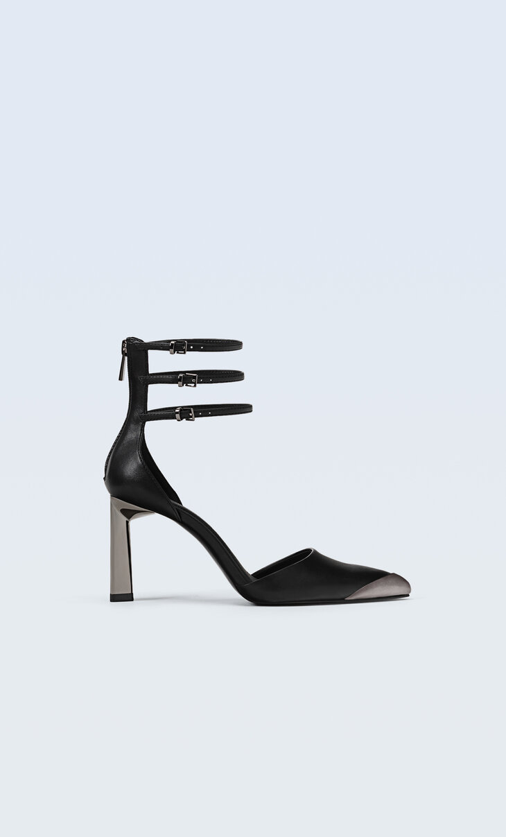 Strappy high-heel shoes