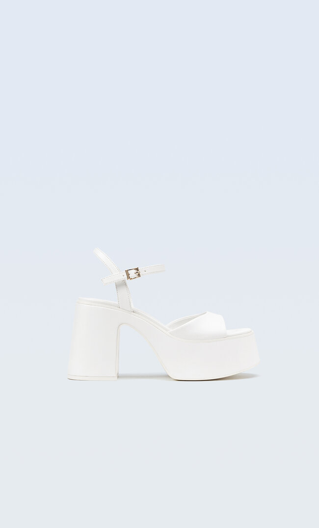 

Stradivarius Sandalen Mit Plateau-Absatz Weiss 39