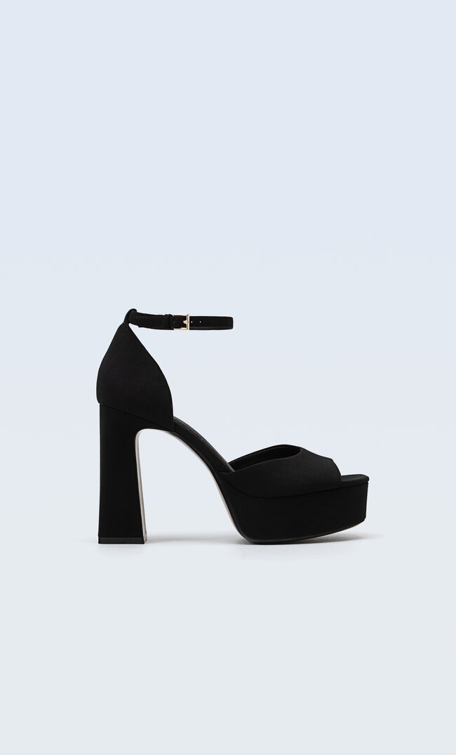 

Stradivarius Sandales À Talon Plateforme Noir 36