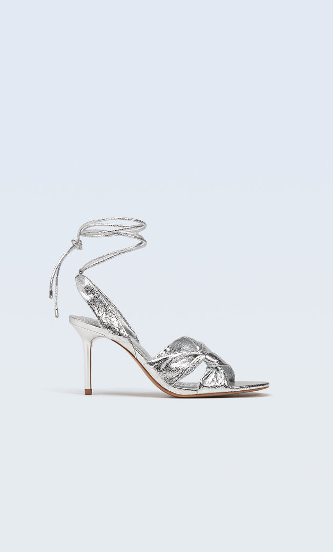 

Stradivarius Sandales À Talon Métallisées Nœud Argent 39
