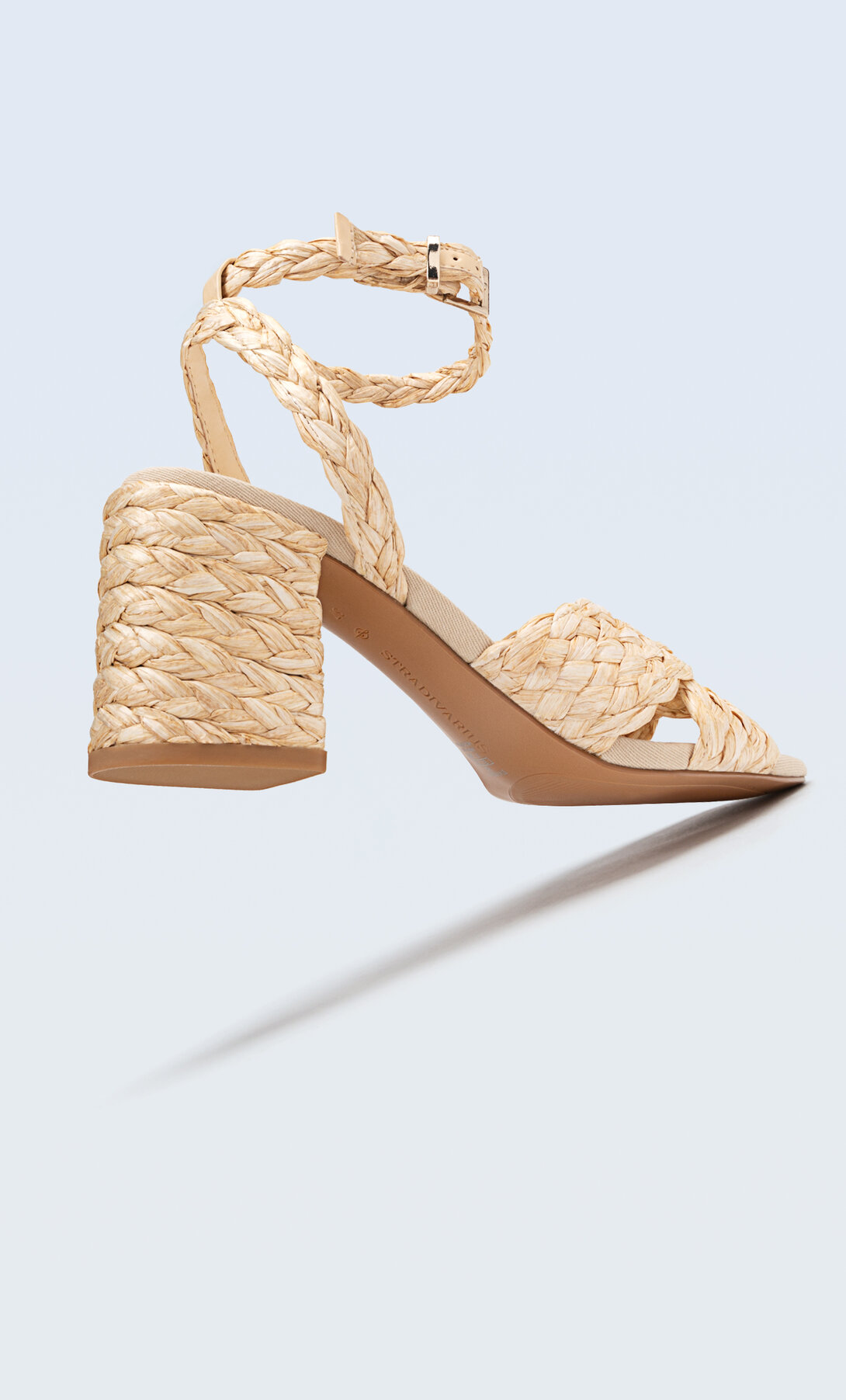Sandalias tacón rafia | Stradivarius España