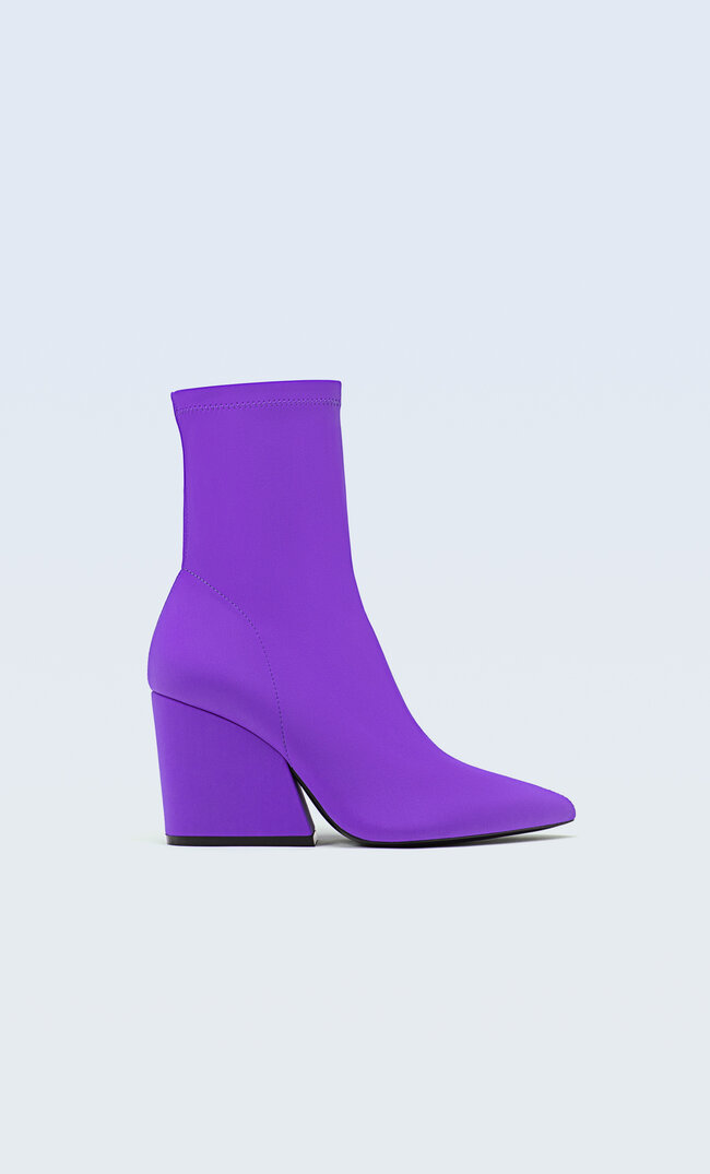 

Stradivarius Stiefeletten Mit Keilabsatz Purpurrot 40