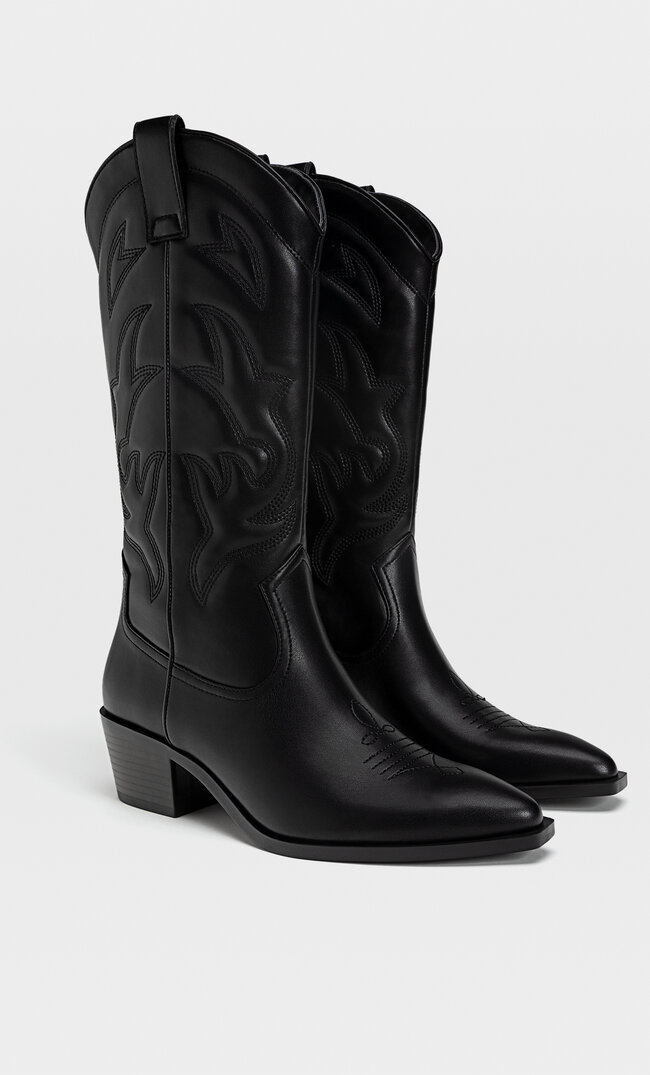 Stradivarius Western boots in black