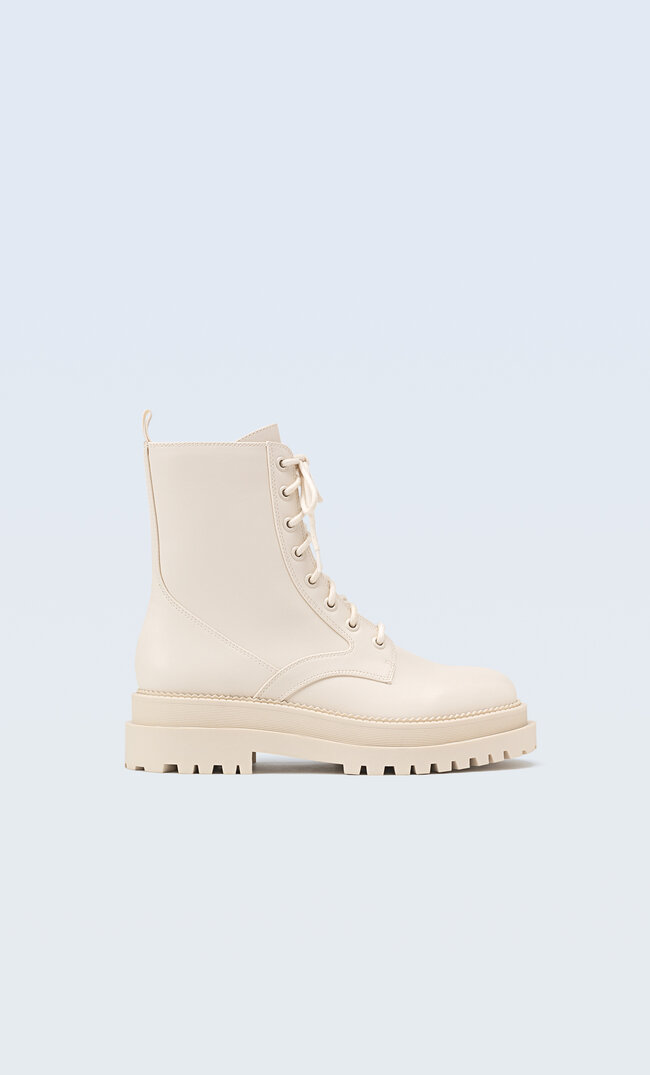 

Stradivarius Flache Stiefeletten Mit Schnürung Natur 40