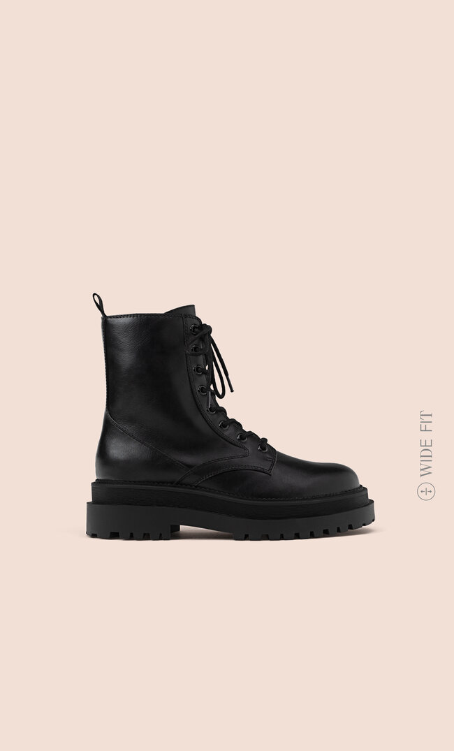 

Stradivarius Wide Fit Flache Stiefeletten Mit Schnürung Schwarz 41