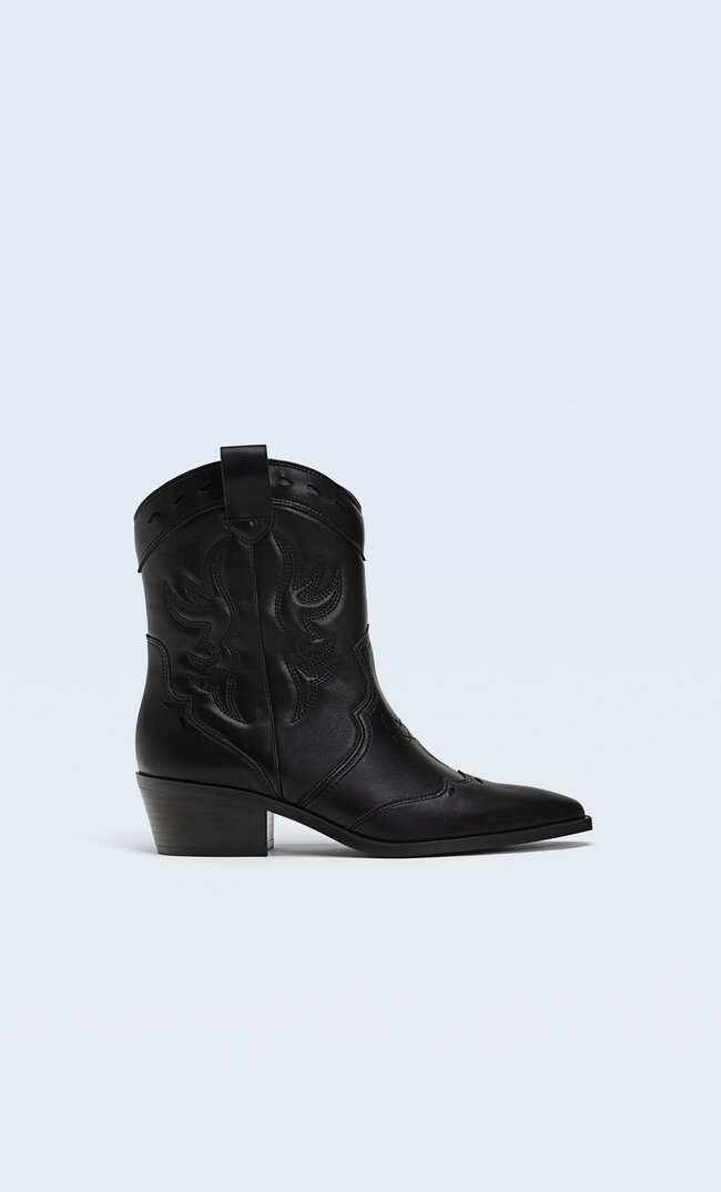 

Stradivarius Bottines Noires Style Cowboy Noir 40