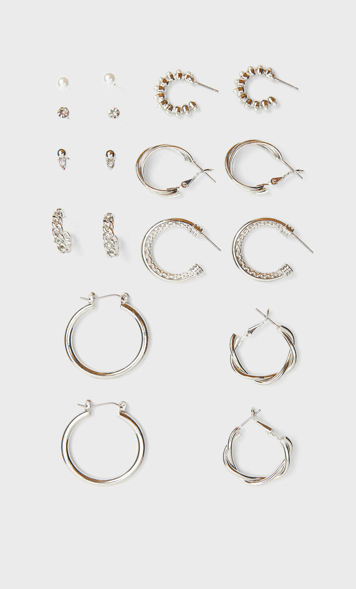 Set of 9 pairs of textured hoops and earrings