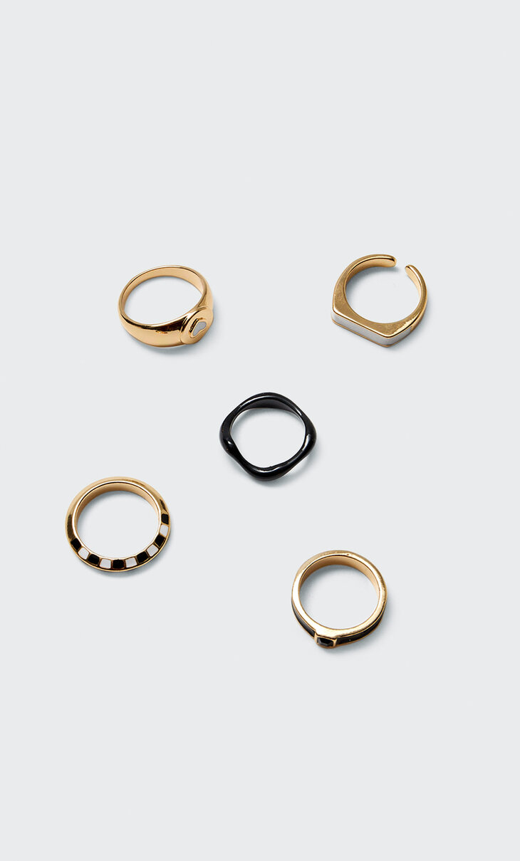 Комплект от 5 пръстена в черно и бяло