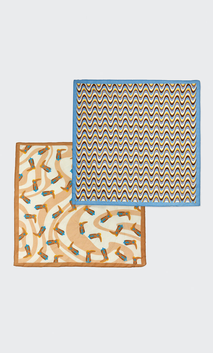 2-pack of wavy-design and paisley bandanas