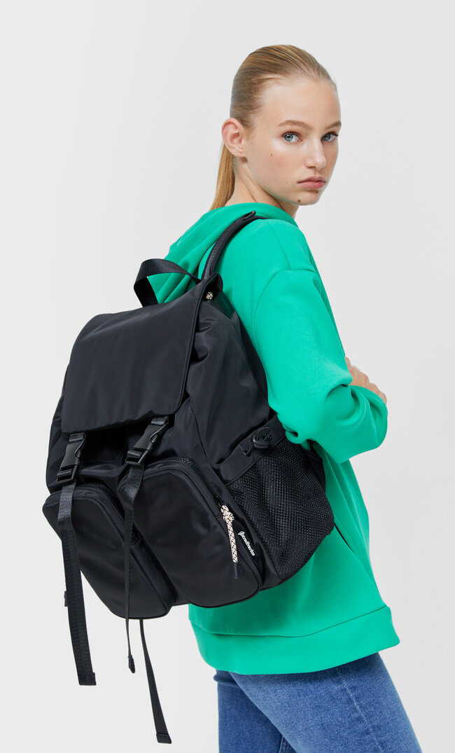 Stradivarius Stoffrucksack Mit Taschen Schwarz M