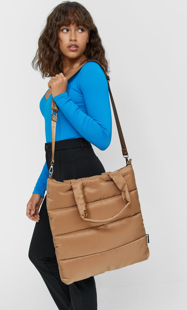 

Stradivarius Shopper Aus Steppgewebe Steingrau M