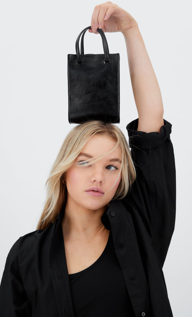 

Stradivarius Mini-Umhängetasche Schwarz M
