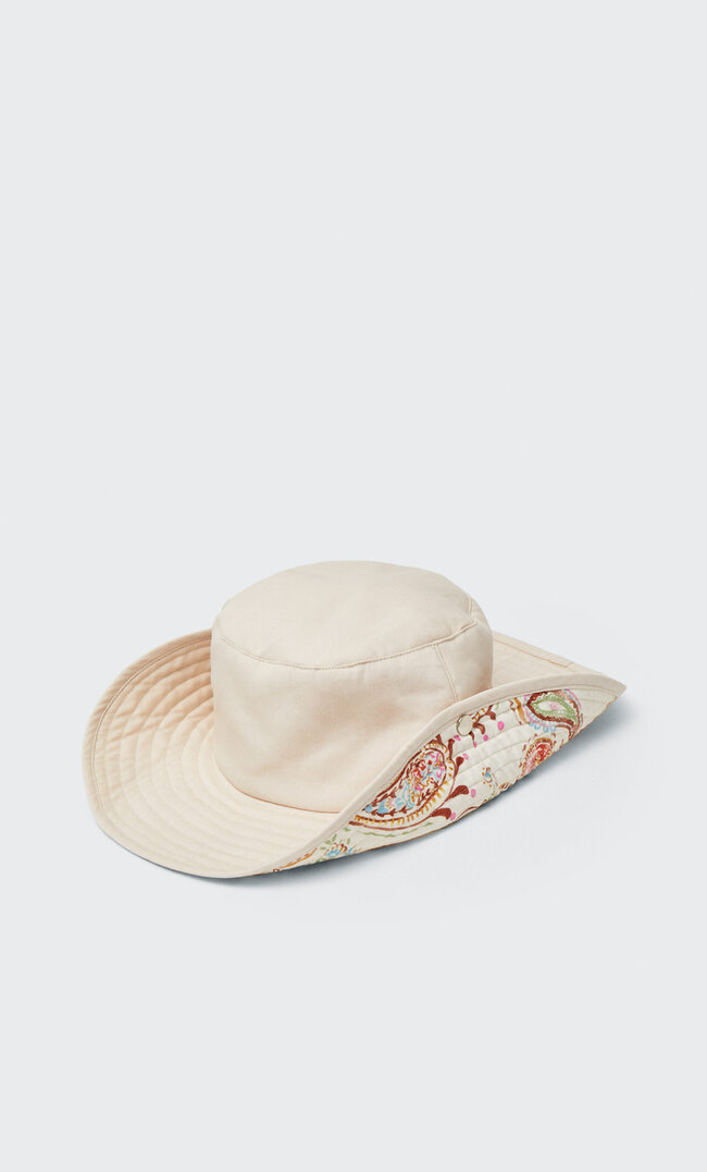 

Stradivarius Wzorzysty Kapelusz Płócienny W Kowbojskim Stylu Ecru 103