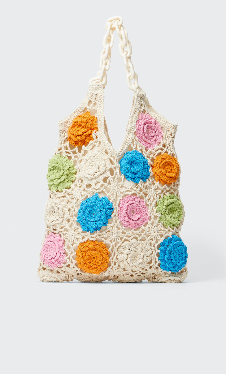 Crochet tote bag with chain detail
