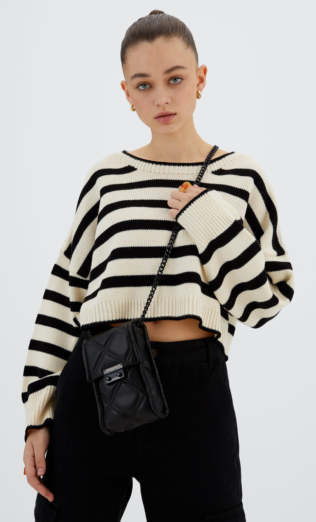 

Stradivarius Pikowana Mini Torebka Na Ramię Czarny M