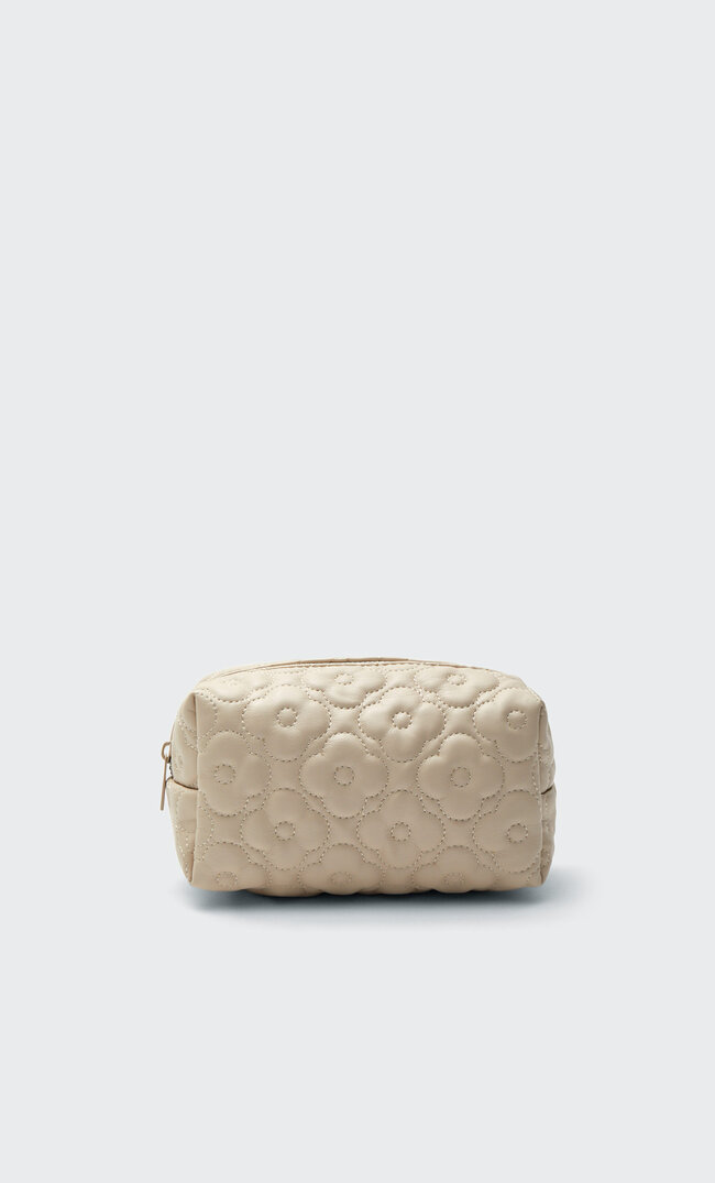

Stradivarius Geblümtes Necessaire Beige 103
