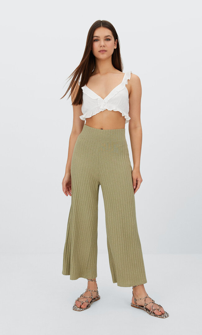 

Stradivarius Basic-Strickculotte Khaki M
