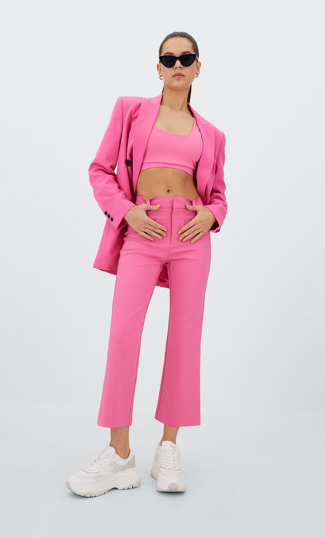 

Stradivarius Eleganckie Spodnie Kick Flare Cukierkowy Róż 34