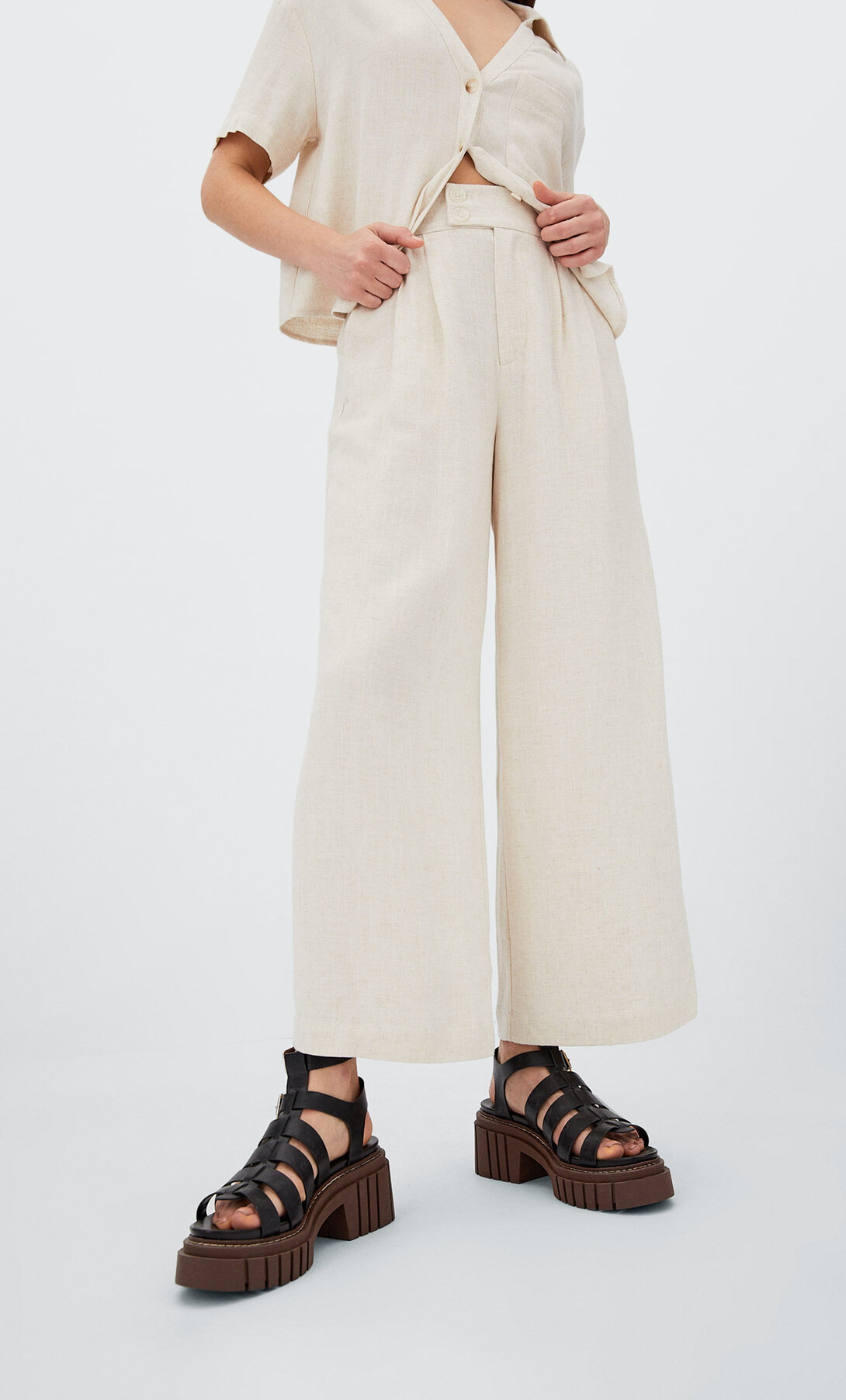 Pantalón culotte rústico | Stradivarius España