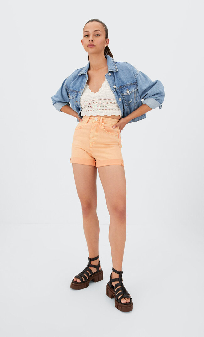 

Stradivarius Mom-Fit-Shorts In Verschiedenen Farben Pfirsich 32