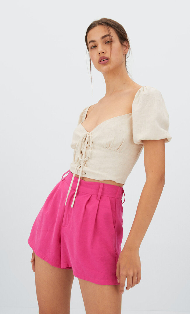 

Stradivarius Fließende, Rustikale Shorts Kaugummirosa 40