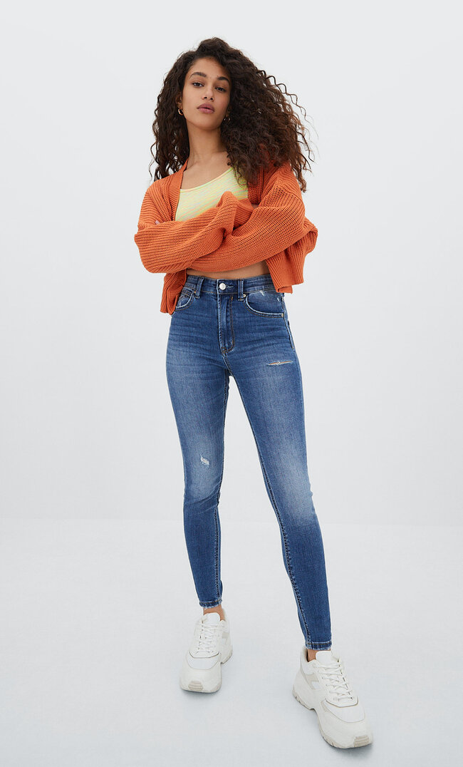 

Stradivarius Jeansy Skinny Fit Ze Średnim Stanem Ciemny Denimowy 40