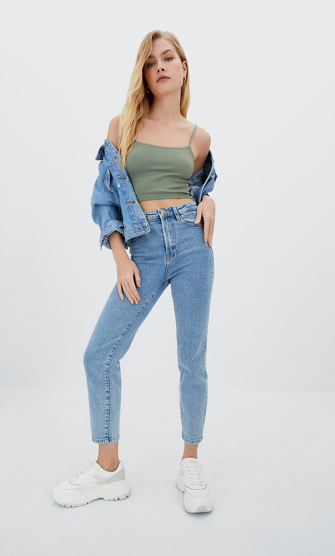 Stradivarius Petite slim mom jeans with stretch and rips in medium blue