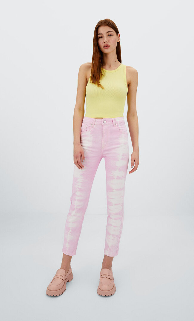 

Stradivarius Mom-Jeans Im Slim-Fit Fuchsia 40