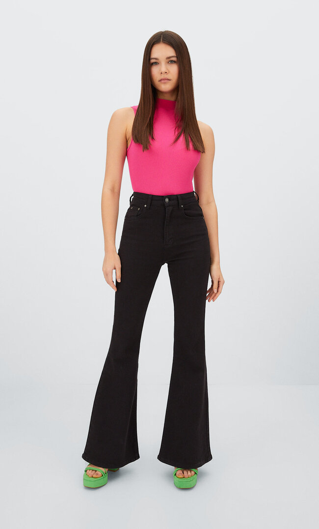 

Stradivarius Jeansy Dzwony O Kroju Skinny Czarny 36