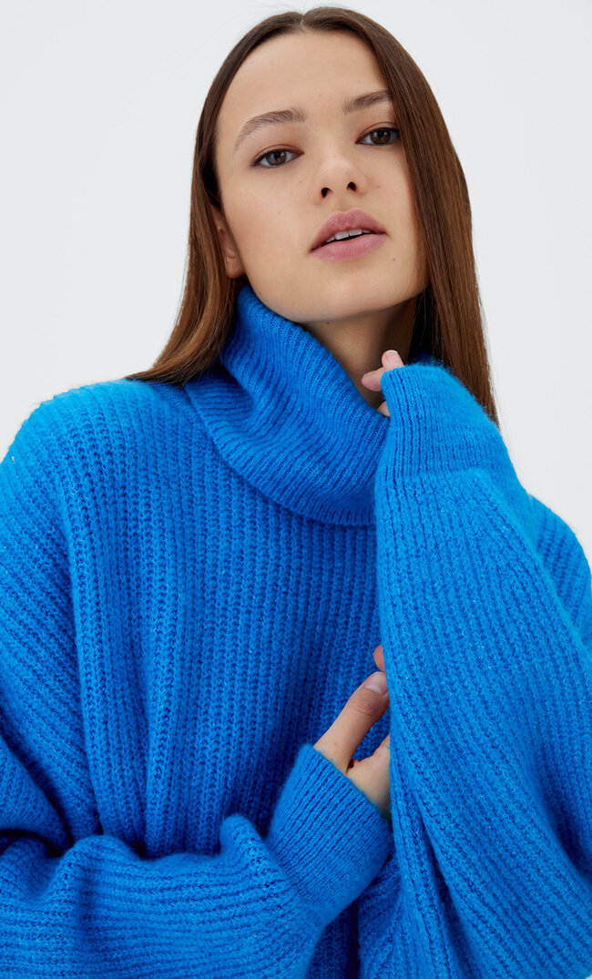 

Stradivarius Filcowy Sweter Z Golfem Turkusowy L