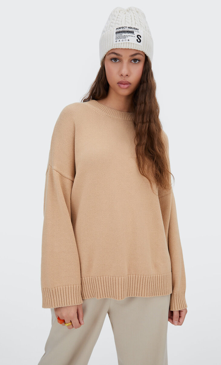 knitted sweater without sleeves