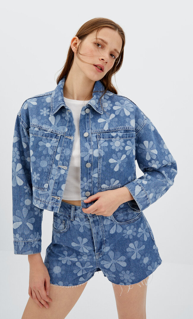 

Stradivarius Jeansjacke Mit Laserprint Medium Light Blue Denim Xl