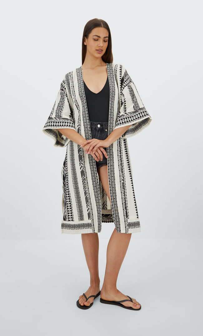

Stradivarius Langer Kimono Mit Stickerei Schwarz S