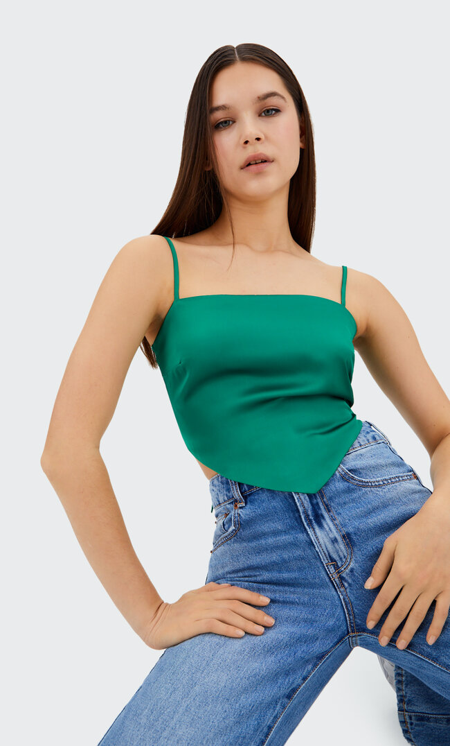 

Stradivarius Top Z Dołem W Szpic I Wiązaniem Zielony L