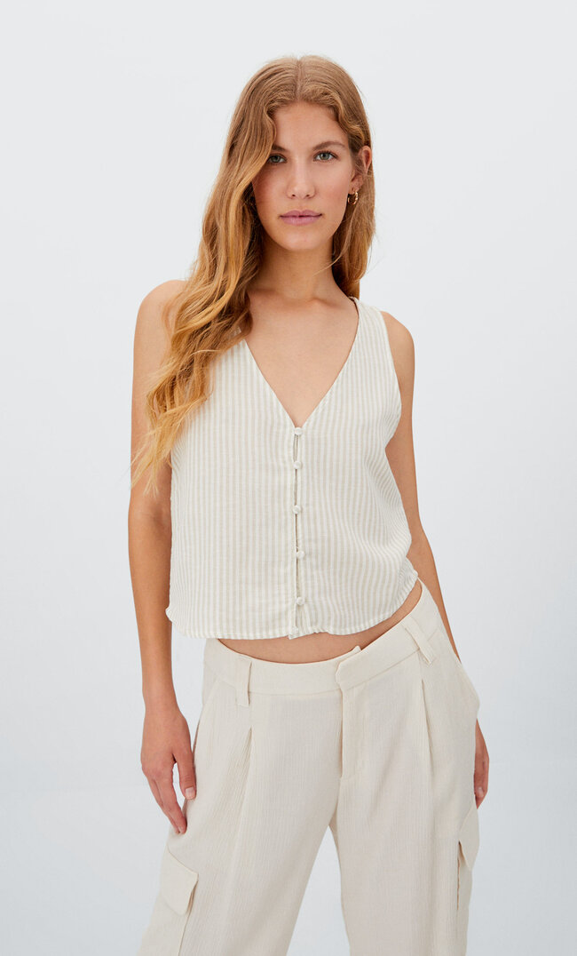 

Stradivarius Top Mit V-Ausschnitt Und Knöpfen Vanille S