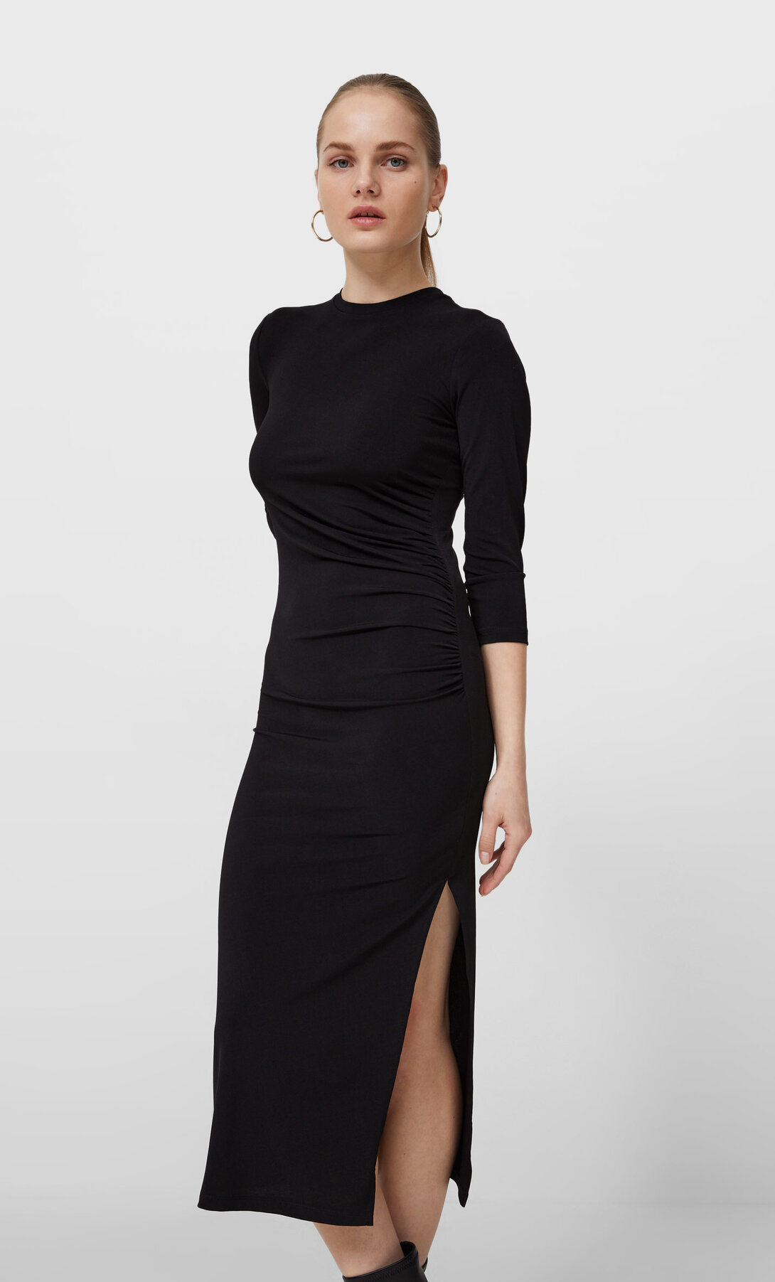 Vestido midi fruncido