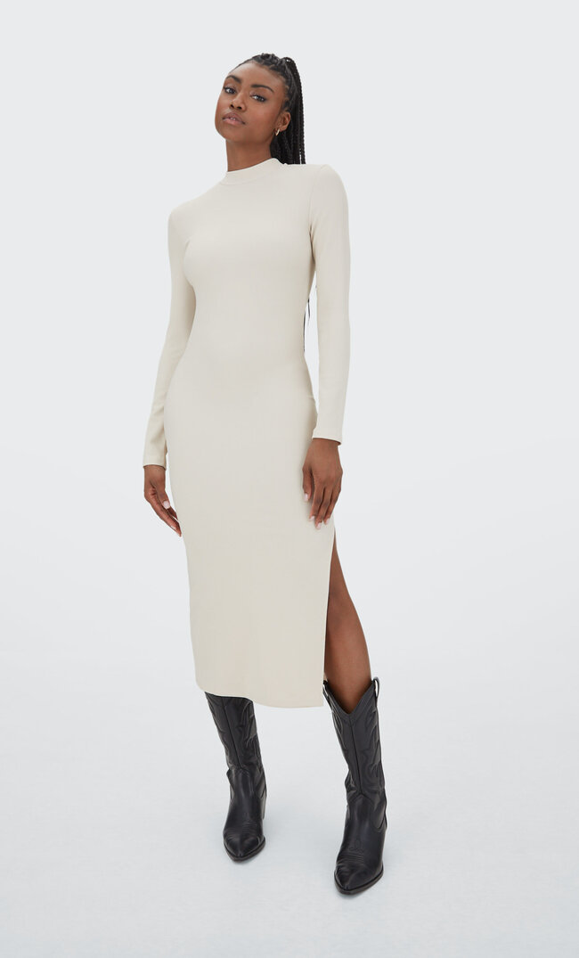 

Stradivarius Midikleid Mit Langen Ärmeln Vanille L