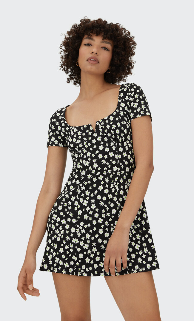 Stradivarius Krótka Sukienka W Stylu Skater Czarny Xl