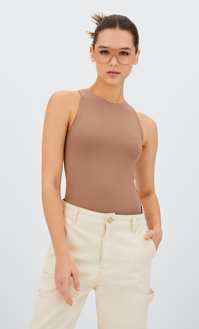 

Stradivarius Body Z Poliamidu Z Dekoltem Halter Brązowy S