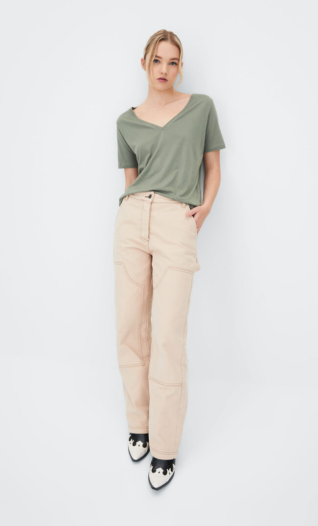 

Stradivarius Koszulka Basic Z Dekoltem W Serek Khaki L
