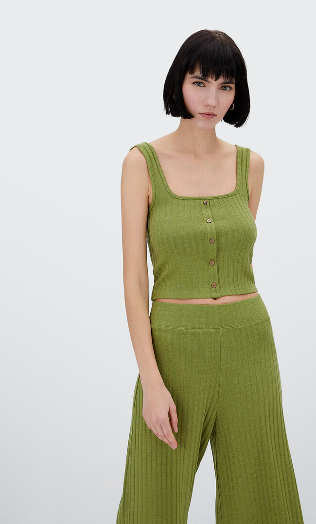 

Stradivarius Krótki Top W Rustykalnym Stylu Z Guzikami Khaki Xs