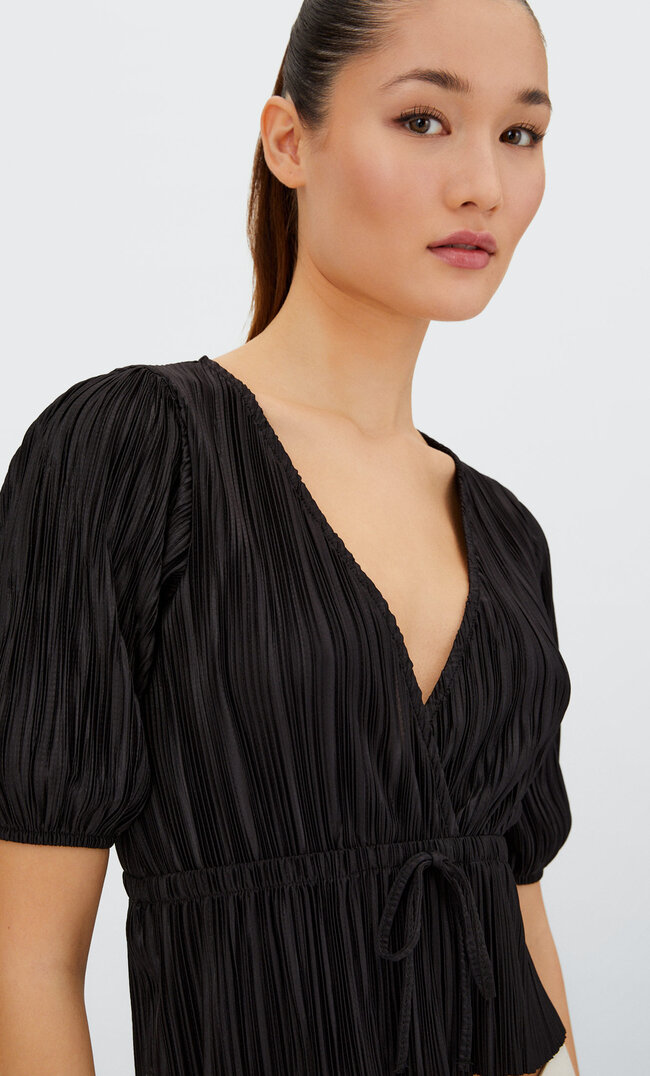 

Stradivarius Plissée-Shirt Mit Kurzen Ärmeln Schwarz Xl