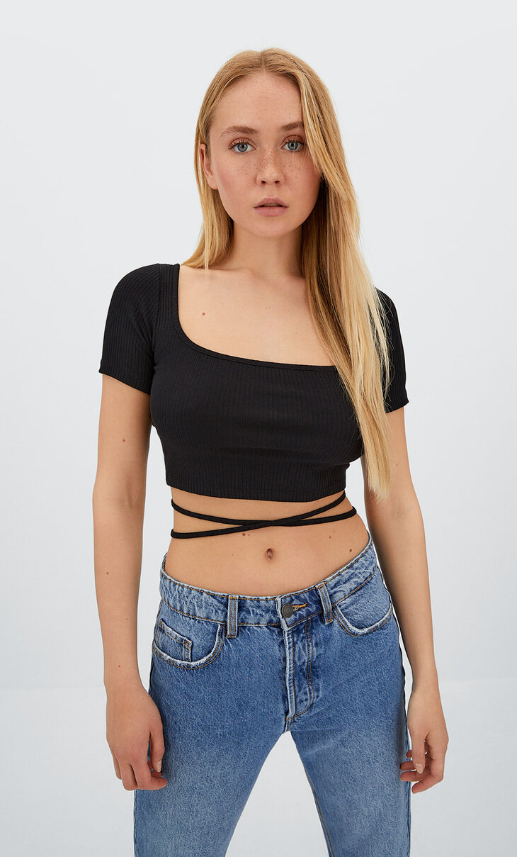T-shirt with strappy back