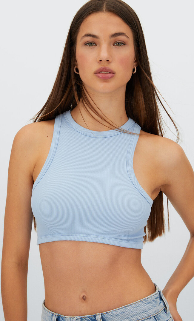 

Stradivarius Nahtloses Top Mit Geschwungenem Saum Unter Der Brust Himmelblau L