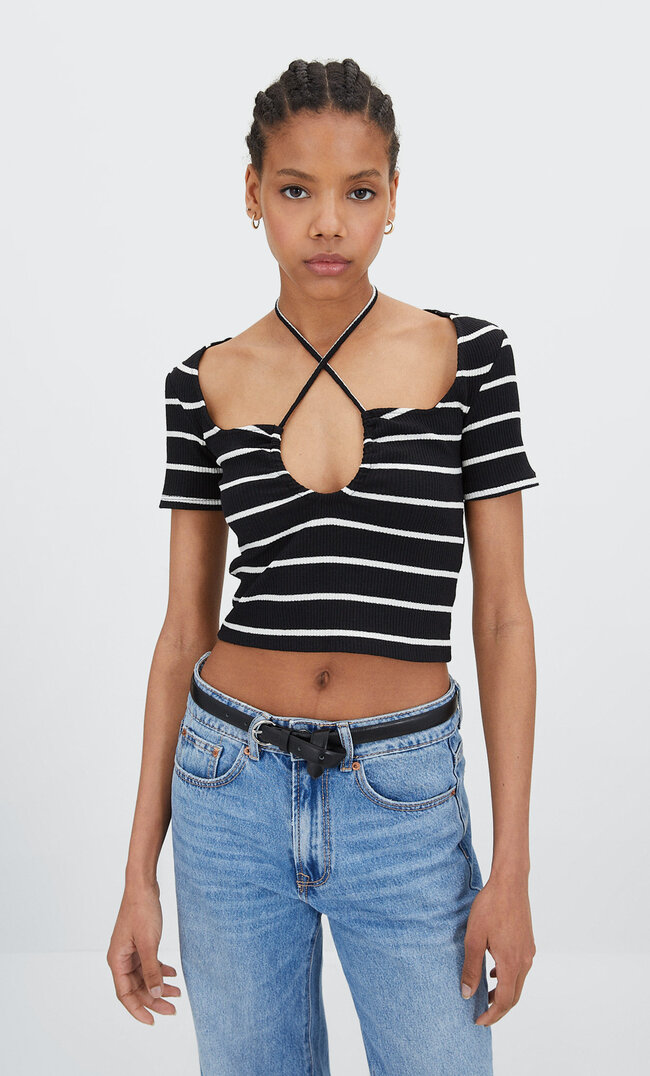 

Stradivarius Gestreiftes Shirt Mit Neckholder Zum Binden Ecru L