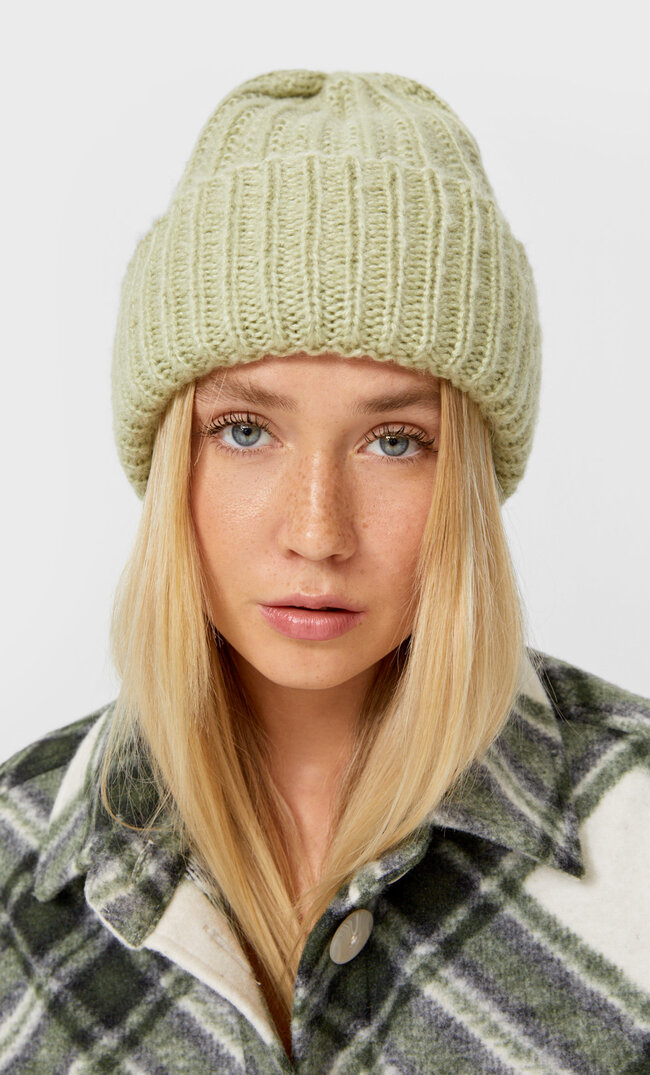 

Stradivarius Czapka Zielony 103