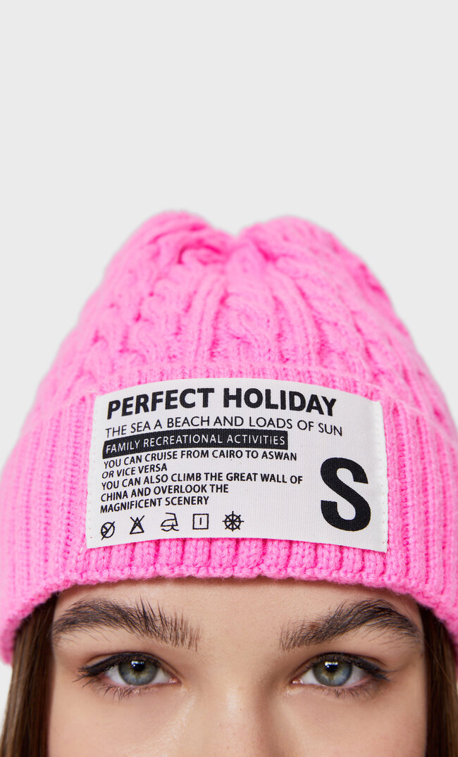 Stradivarius Beanie Mit Zopfmuster Neonrosa 103